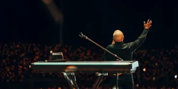 Ramón Orlando celebra 50 años de carrera con multitudinario concierto en el Estadio Olímpico