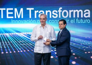Primer microchip de la PUCMM impulsa apuesta de República Dominicana por los semiconductores