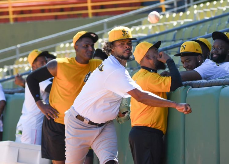 Rodrigo Benoit vuelve recuperado y listo para el bullpen de las Águilas
