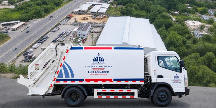 Roger Group completa en 65 días la fabricación local de 100 compactadores para camiones recolectores