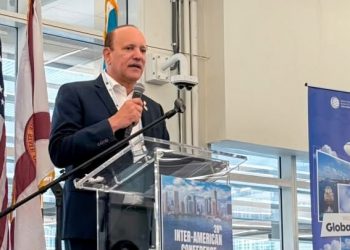 Ulises Rodríguez presenta en Miami a Santiago como destino para nuevas inversiones