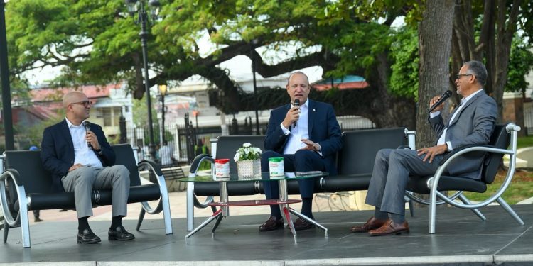 Super TV 55 lleva su programación a la calle Del Sol y apuesta por la revitalización del centro histórico