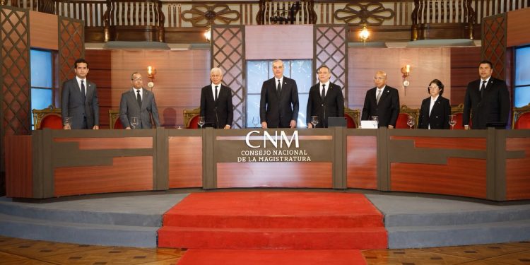 Abinader abre proceso para renovar la Suprema: CNM evalúa a 88 aspirantes