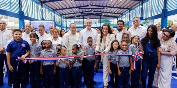 Abinader inaugura complejo educativo y deportivo de RD$924 millones impulsado por Pedro Martínez