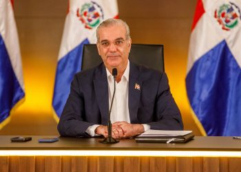 Abinader inicia gira por Europa con agenda en Roma, Praga y el Vaticano