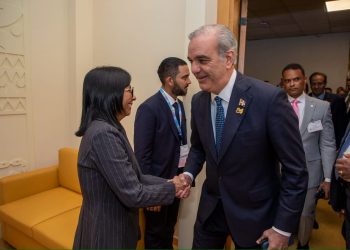 Abinader y Delcy Rodríguez avanzan en compra directa de combustibles y reapertura consular entre RD y Venezuela