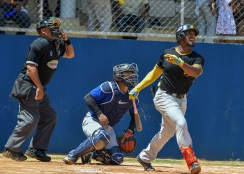 Águilas y Licey terminan 4-4 en Bonao; Alberto Rodríguez pega jonrón y Joan Adón domina