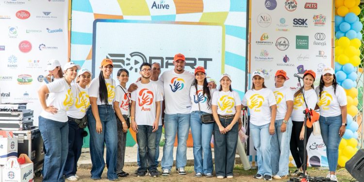 Fundación Alive reúne a más de 600 personas en Santiago y entrega beca educativa durante Festival de la Inclusión