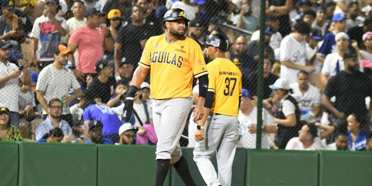 Águilas silencian el Quisqueya con victoria 9-5 sobre el Licey