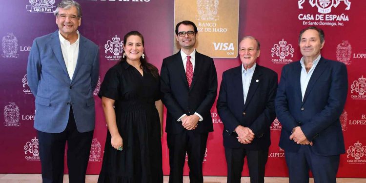 Banco López de Haro presenta nuevos beneficios de su Visa Casa de España