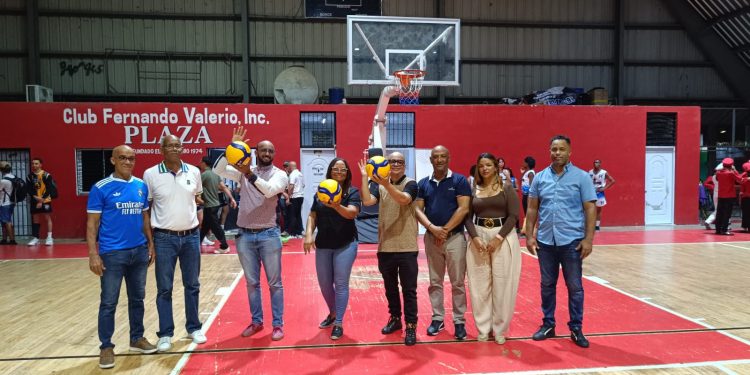 Santiago celebra 50 años del Intermunicipal de Voleibol con 18 equipos en competencia