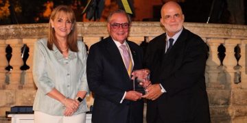 WTTC reconoce a Frank Rainieri por transformar Punta Cana y potenciar el turismo dominicano