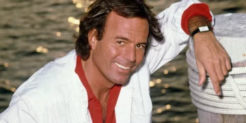Caso Julio Iglesias da un nuevo giro: Fiscalía española respalda investigar denuncias por presunta agresión sexual